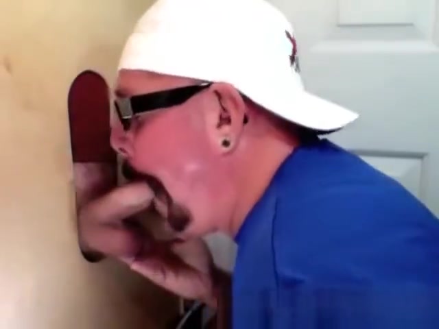 Gloryhole Lunch Time Feeding By 2 Guys