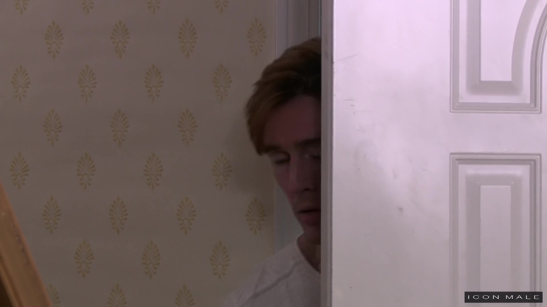 Young and Hung ! Scene 3