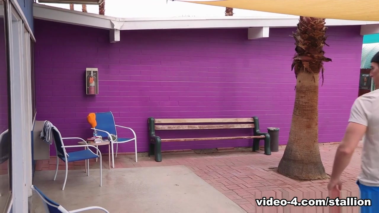 Pheonix Fellington & Zak Bishop in Palm Springs Day Pass