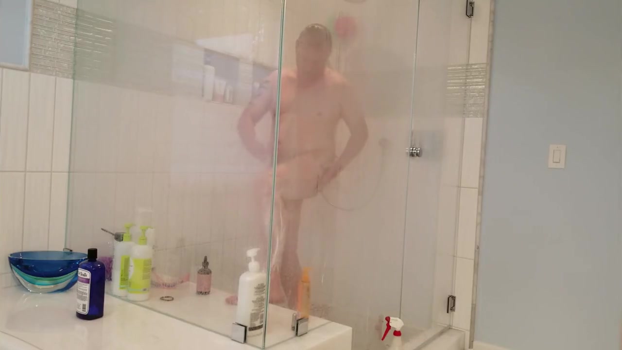 Shower Time :) Needed a quick shave a some hot water..love feeling smooth