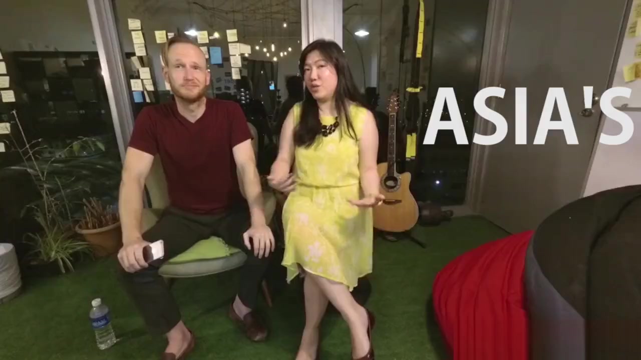 she squirts and STOPS the massage! (hilarious asian student 18+) real amateur