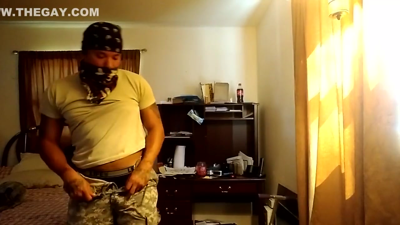 Army Guy Stripping And Masturbating ( 1)