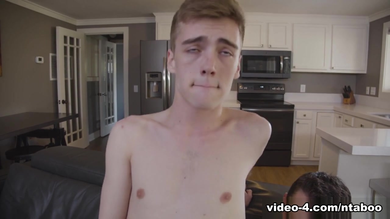 Evan Landers & Tannor Reed in Next Door Twink Update - Woof Walker