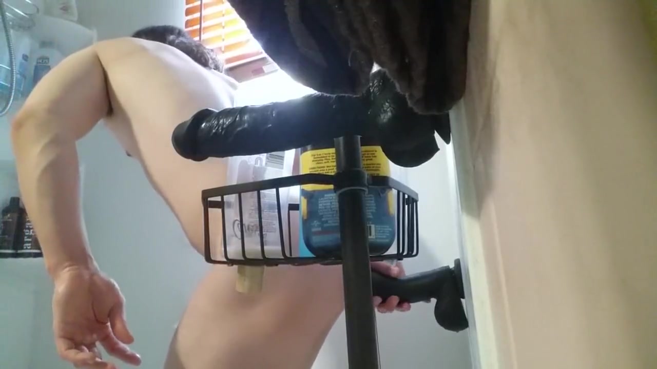 Sissy Riding in Shower