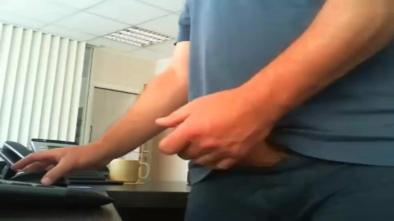 FRENCH FAT COCK Step dad JERK IN OFFICE