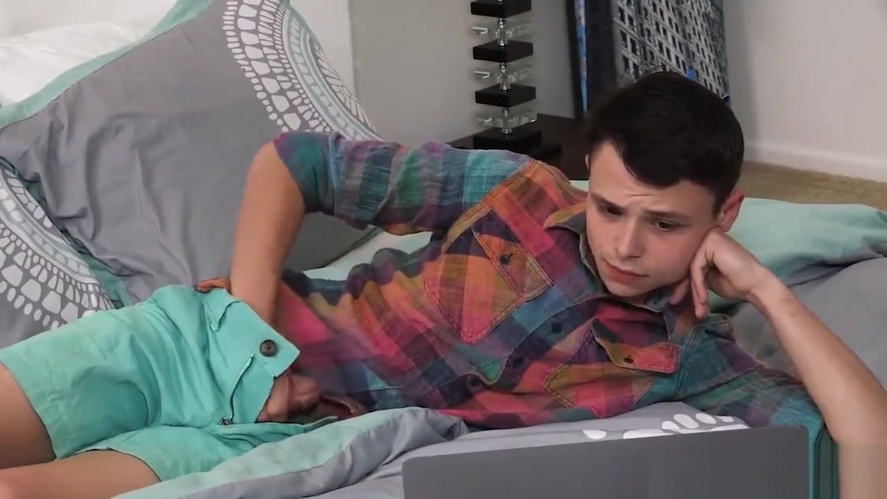 Horny gay shower sex xxx How To Fuck Your Step dad Little Austin has learned a