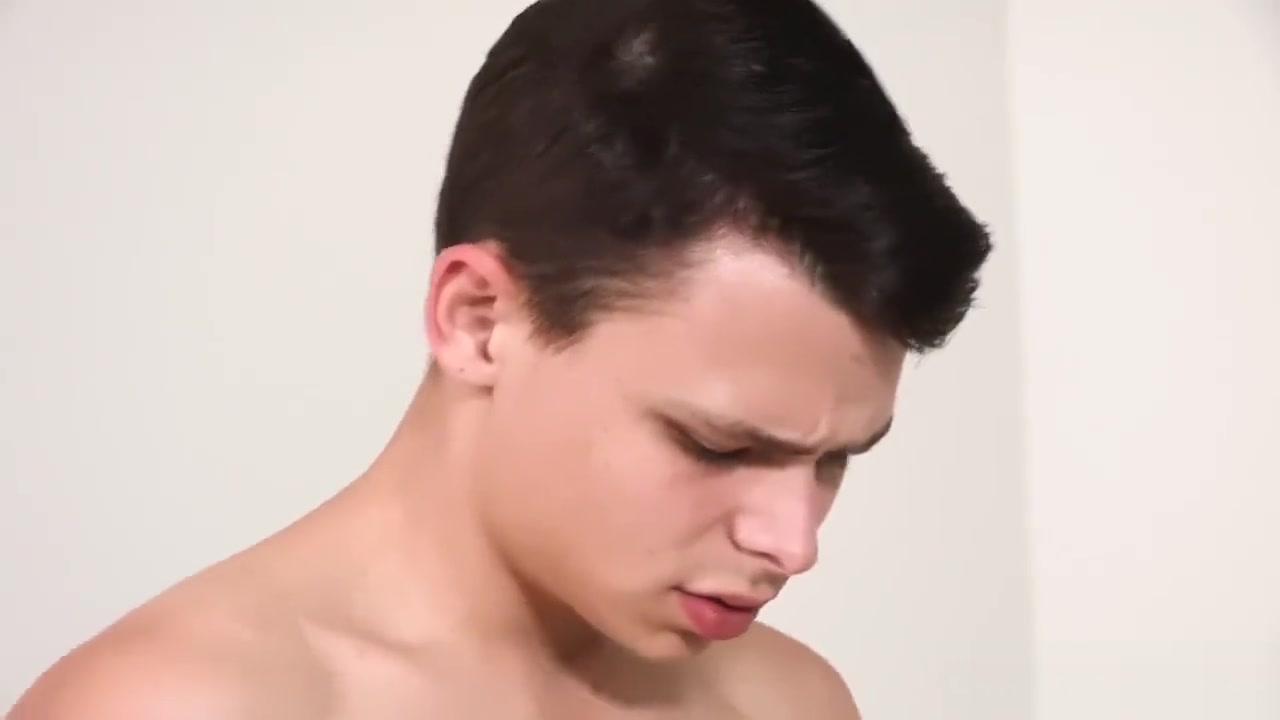 Gay sex boy tube mobile videos hot young military boys kissing and