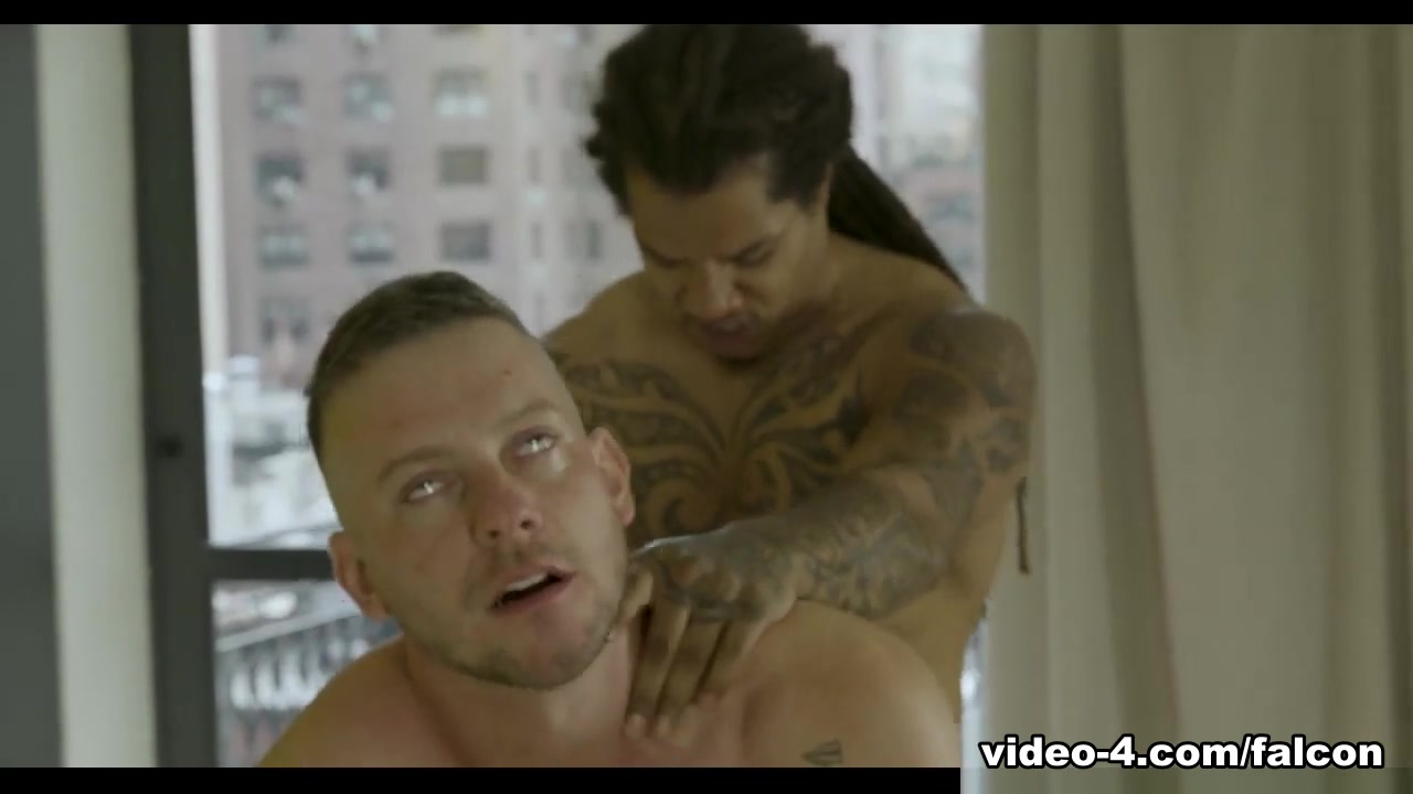 Floyd Johnson & Luca DAmore in I Love New York