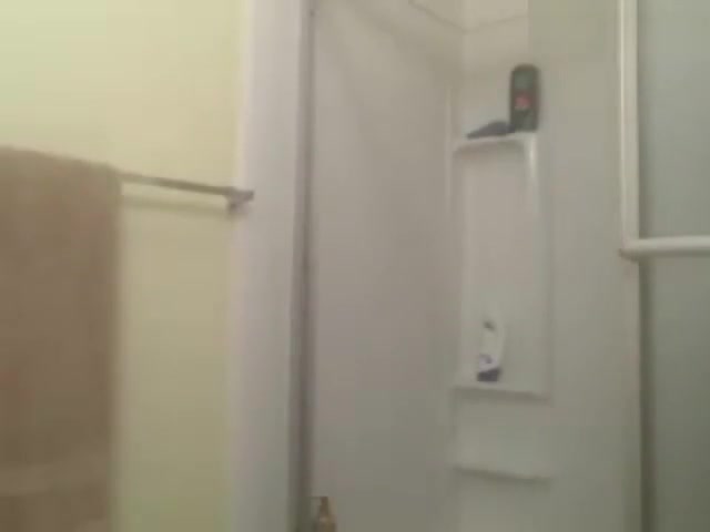 Houston Zaddy takes a hot shower and jerks his dick
