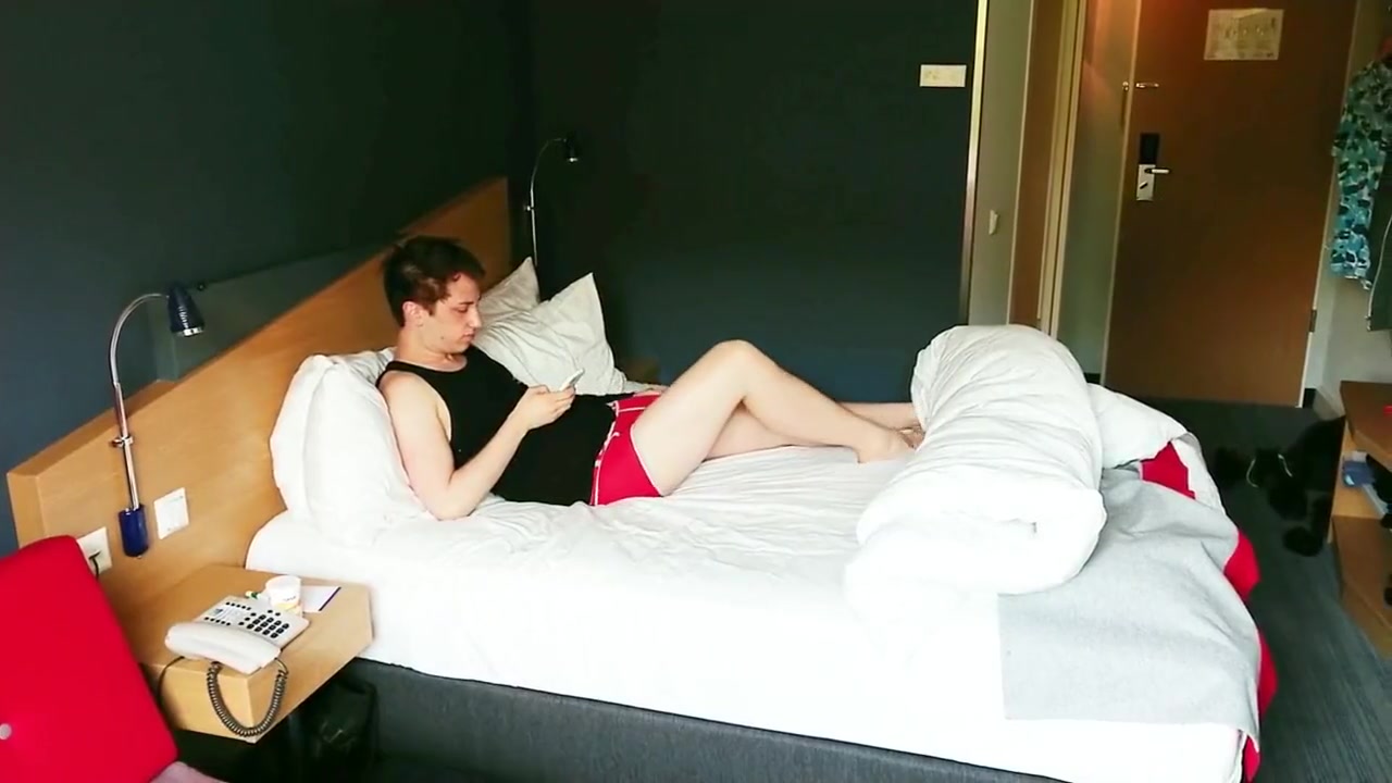 Gelsenkirchen Boy - Room 316 - Bearback