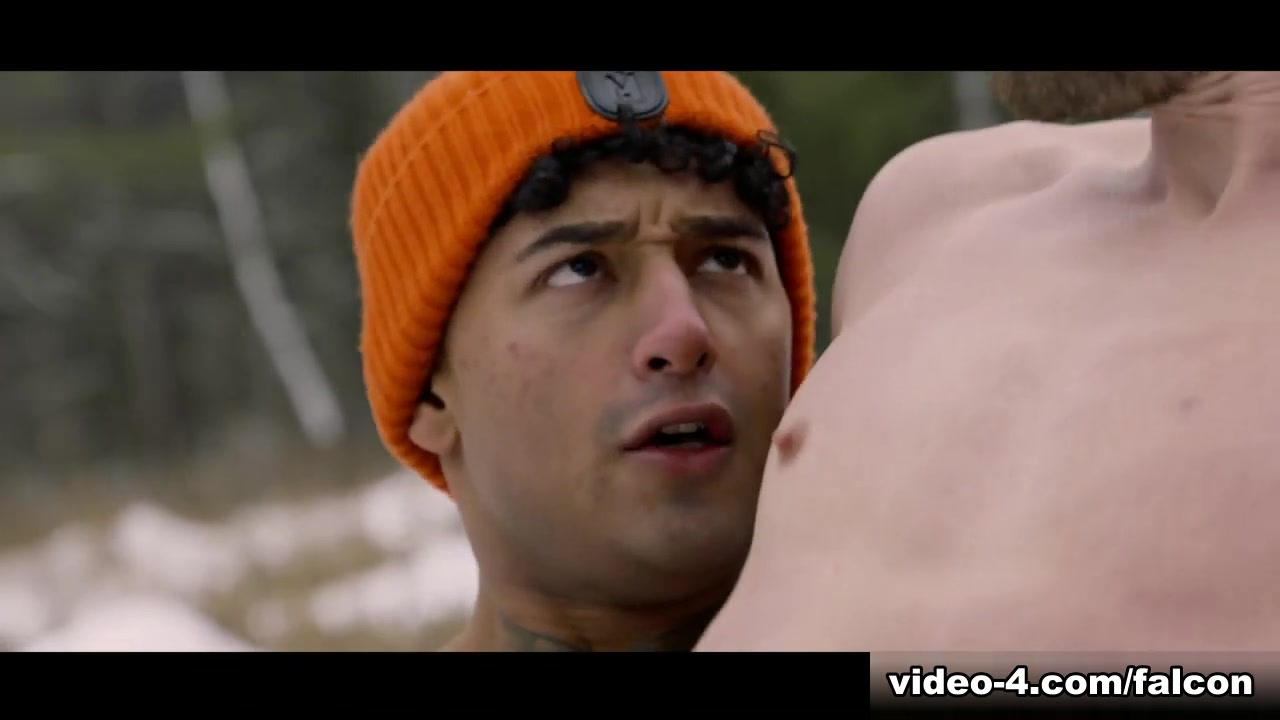 Drew Dixon & Kenzo Alvarez in Winter Skyy Riders