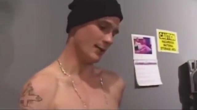 Gloryhole sucking & man pasting