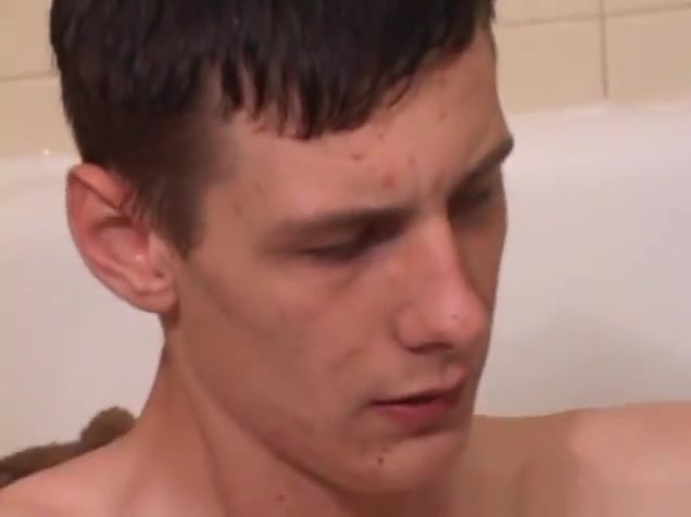 Straight showering skater jerking dick