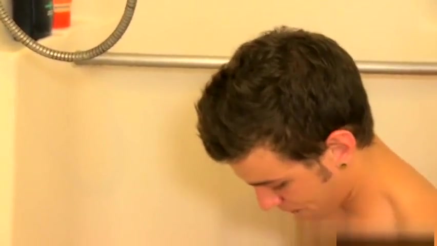 Ryan Sharp jerking and wanking his fat dick in the shower