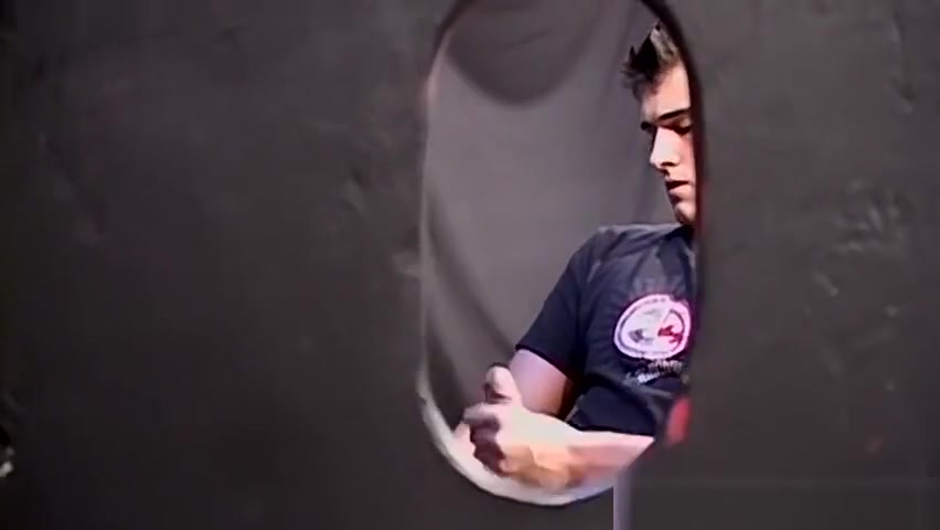 Horny dudes jerking off their dicks in a glory hole session