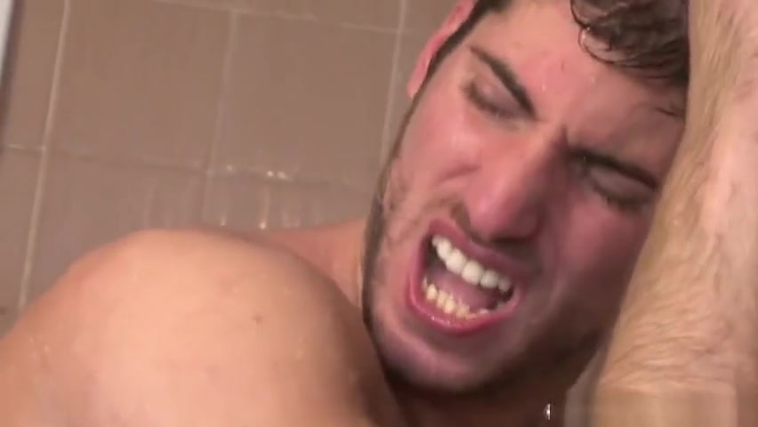 Army brit Paul Walker assfucking in shower