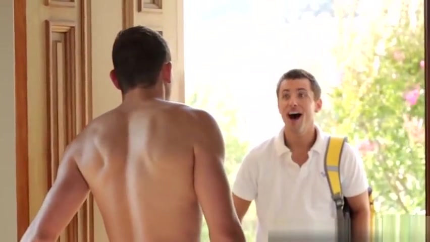 Hot brunette Wolfie Blue and Luke Milan massage session