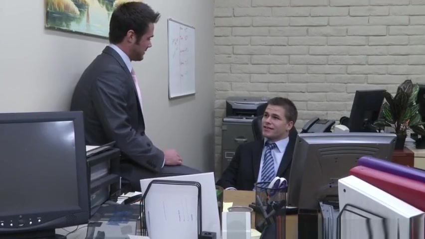 Office hunk assfucked doggystyle in office