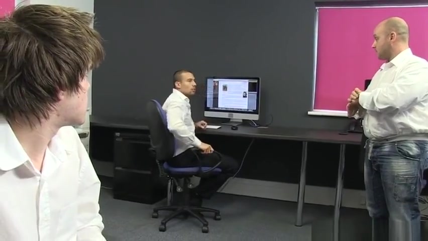 Office stud banging hunk up his tight bum