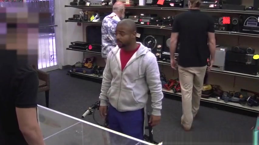 Black pawnee triofucked in backoffice