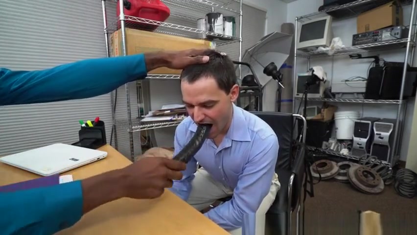 Casting straighty gags on dildo at audition