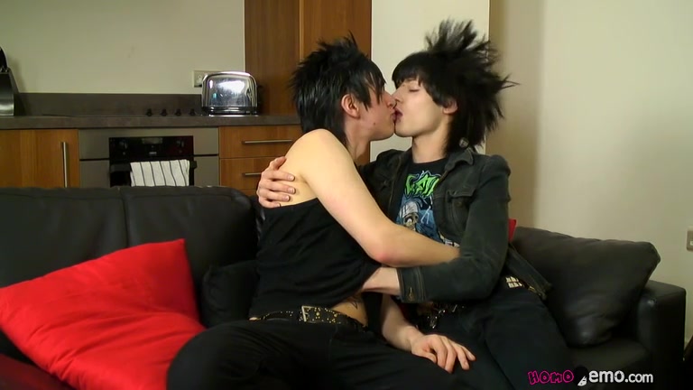 Instant Chemistry As Kevin Fucks Kayden - Kevin Nash & Kayden Spike