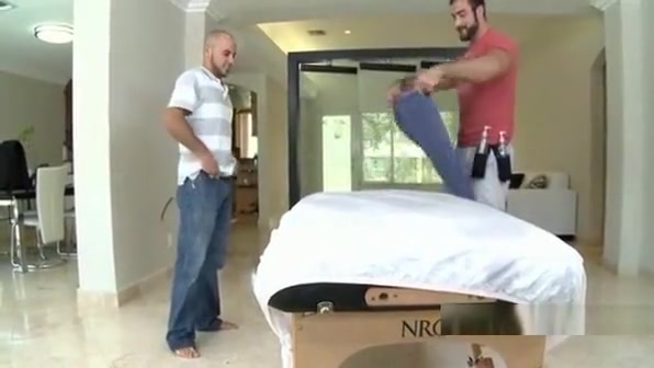 Furious massage for muscle guy
