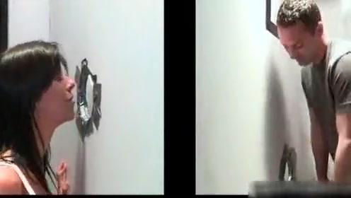 Dude gets a free blowjob at the glory hole