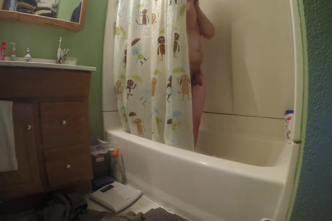 quick shower scene