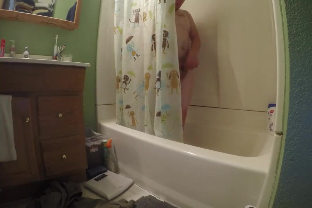 quick shower scene