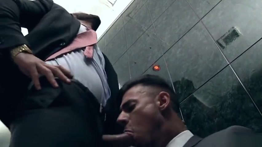 Luscious Gay Guy Gets Massaged & Fucked