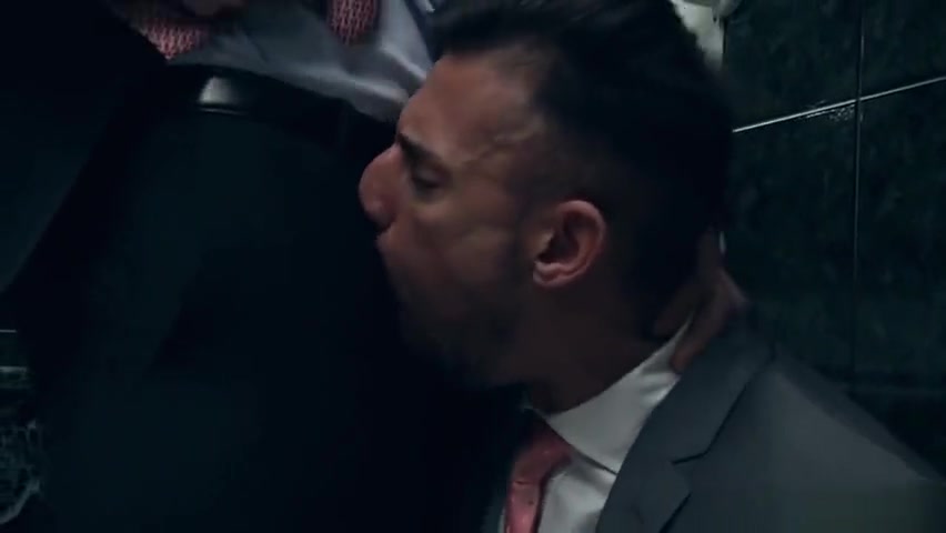 Luscious Gay Guy Gets Massaged & Fucked