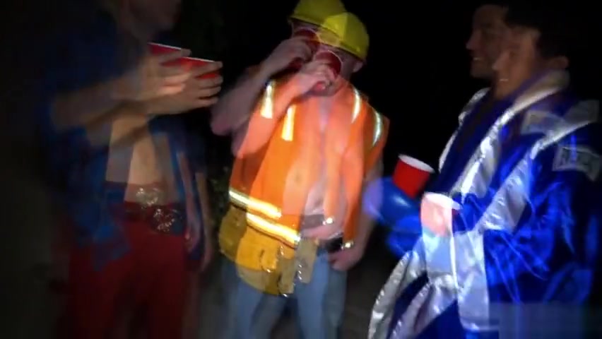 Guy gets his ass fucked through the gloryhole