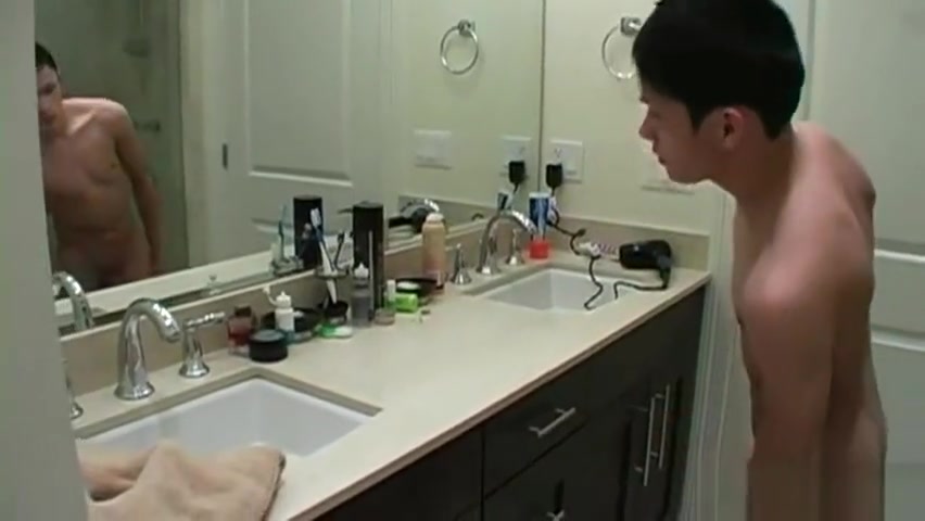 Solo wanking guy pleasure after showering