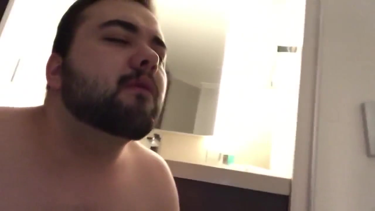 DRINKING PISS AND SHOWER