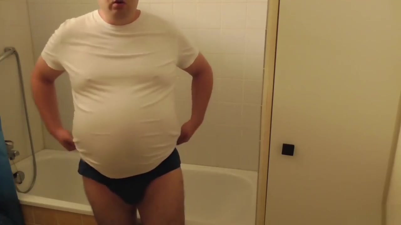 Hairy Pasci under the shower