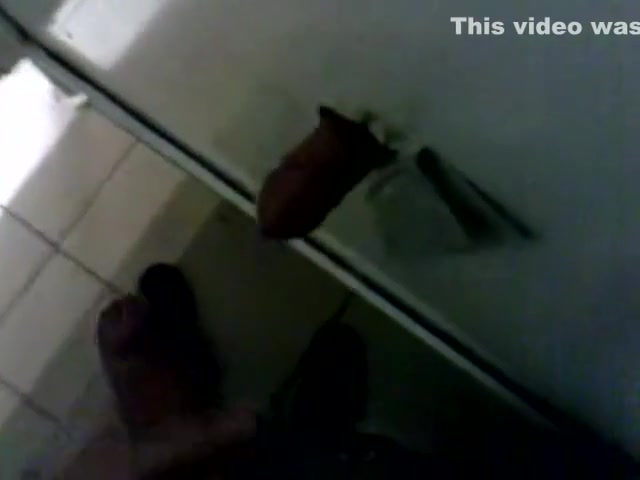 man sucking me in gloryhole