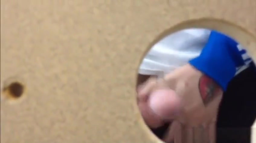 Str8 Sk8tr Dude gets blown at glory hole