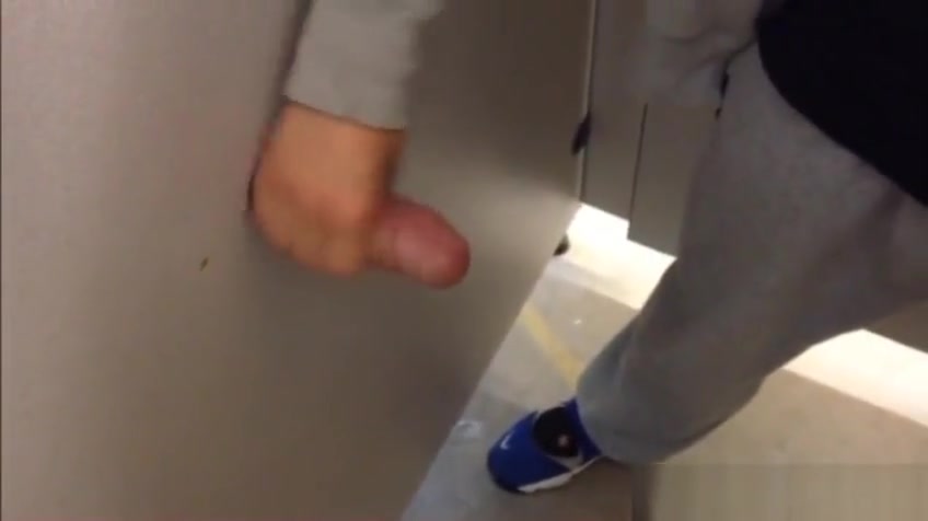 Str8 Sk8tr Dude gets blown at glory hole