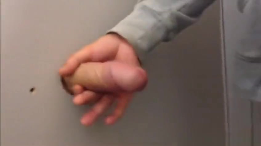 Str8 Sk8tr Dude gets blown at glory hole
