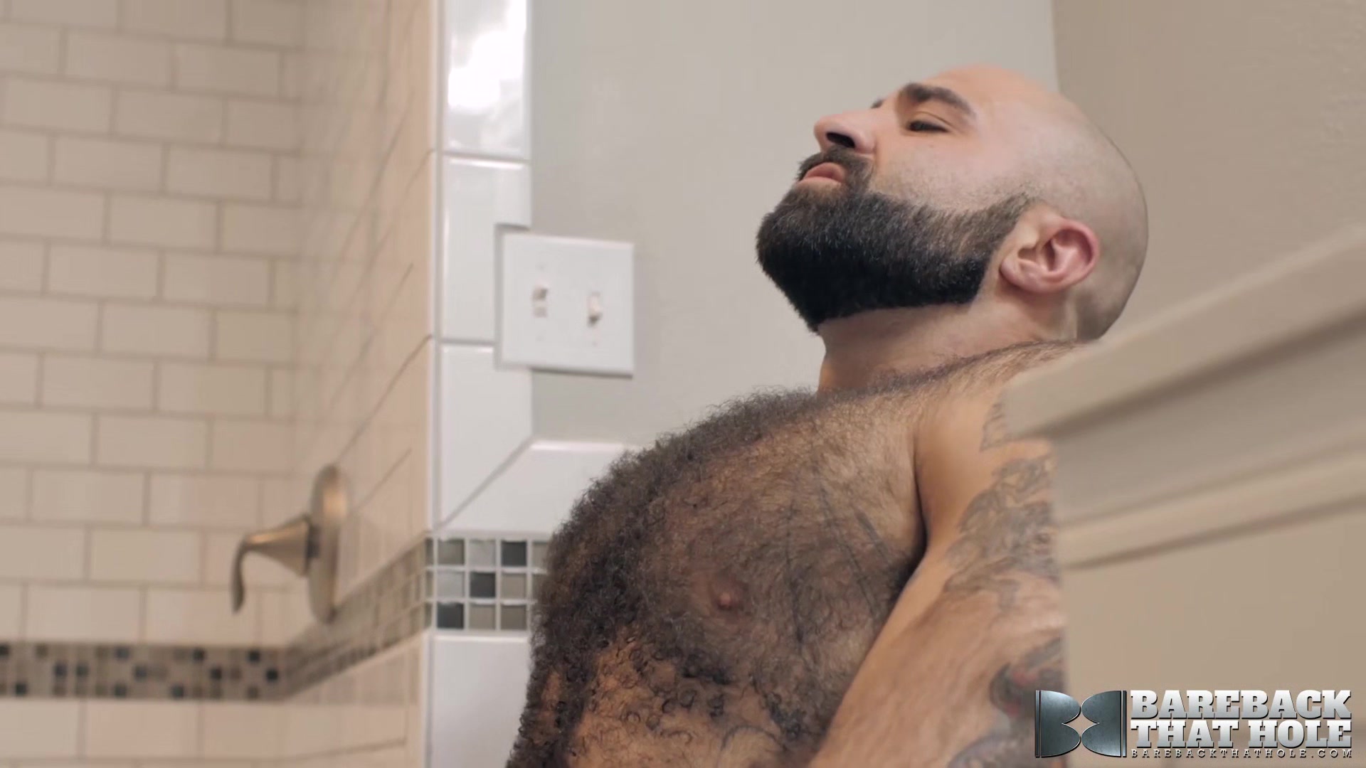 BAREBACKTHATHOLE Hairy Hunk Atlas Grant Masturbates Solo