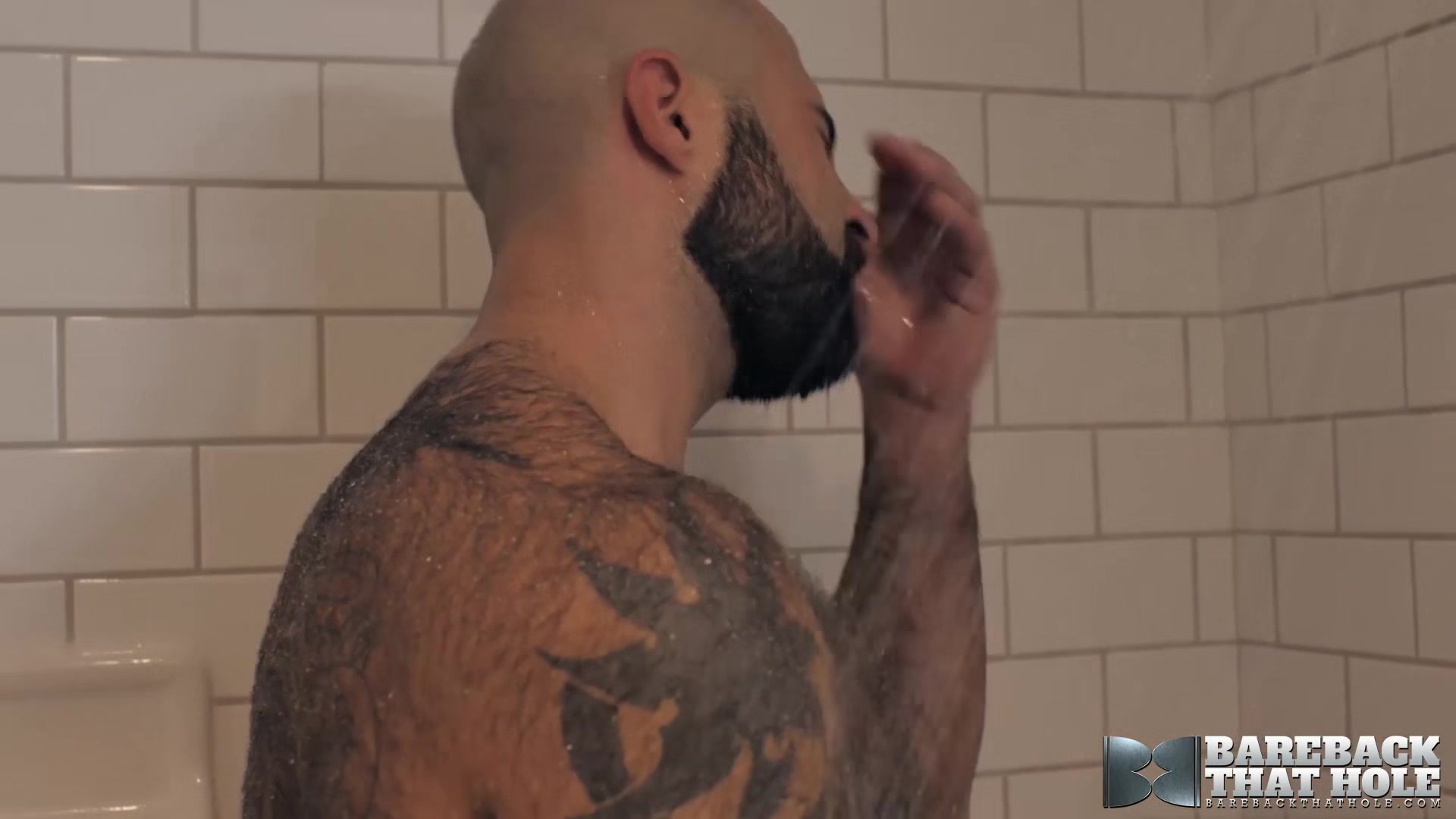 BAREBACKTHATHOLE Hairy Hunk Atlas Grant Masturbates Solo