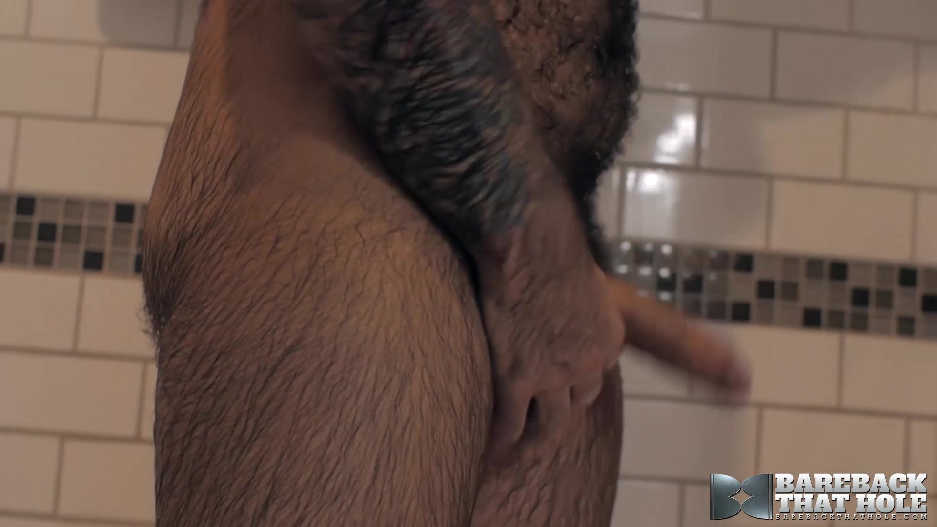 BAREBACKTHATHOLE Hairy Hunk Atlas Grant Masturbates Solo