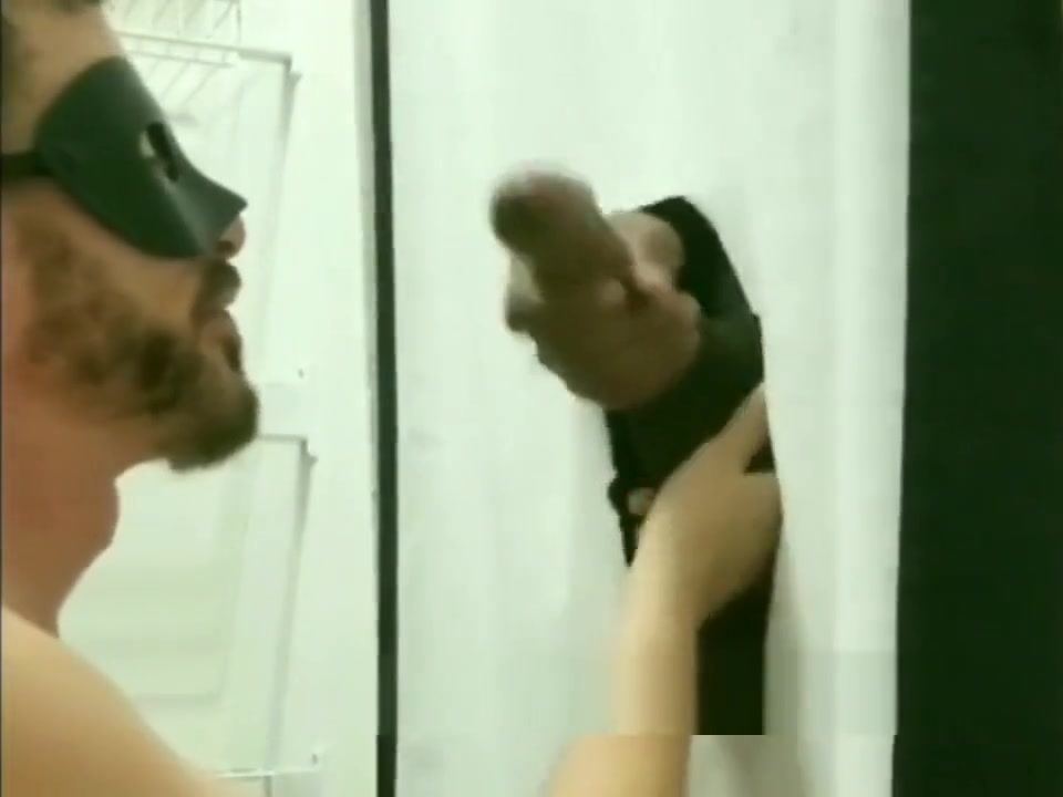 Huge hung BBC Athlete stops by my gloryhole for service