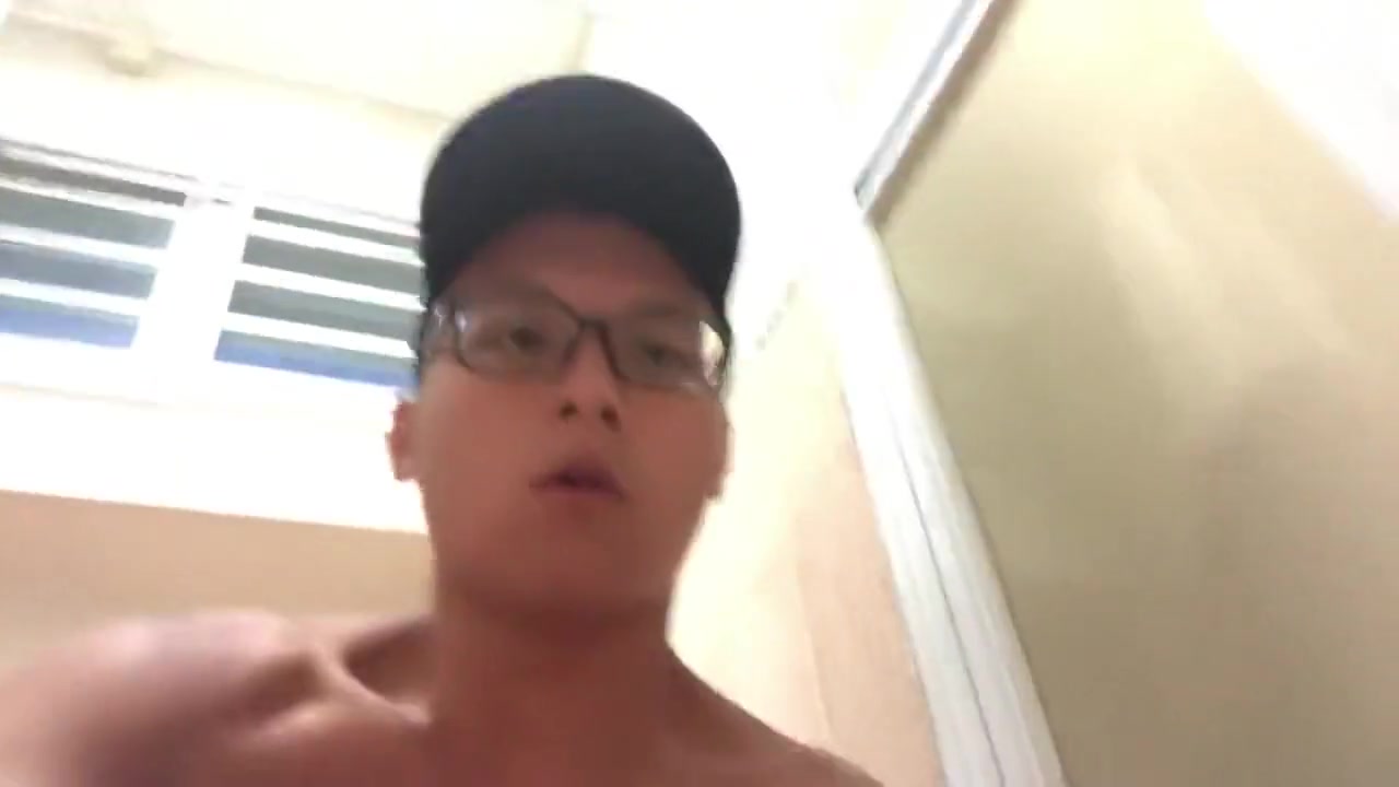 Asian Twink Fap and Shower
