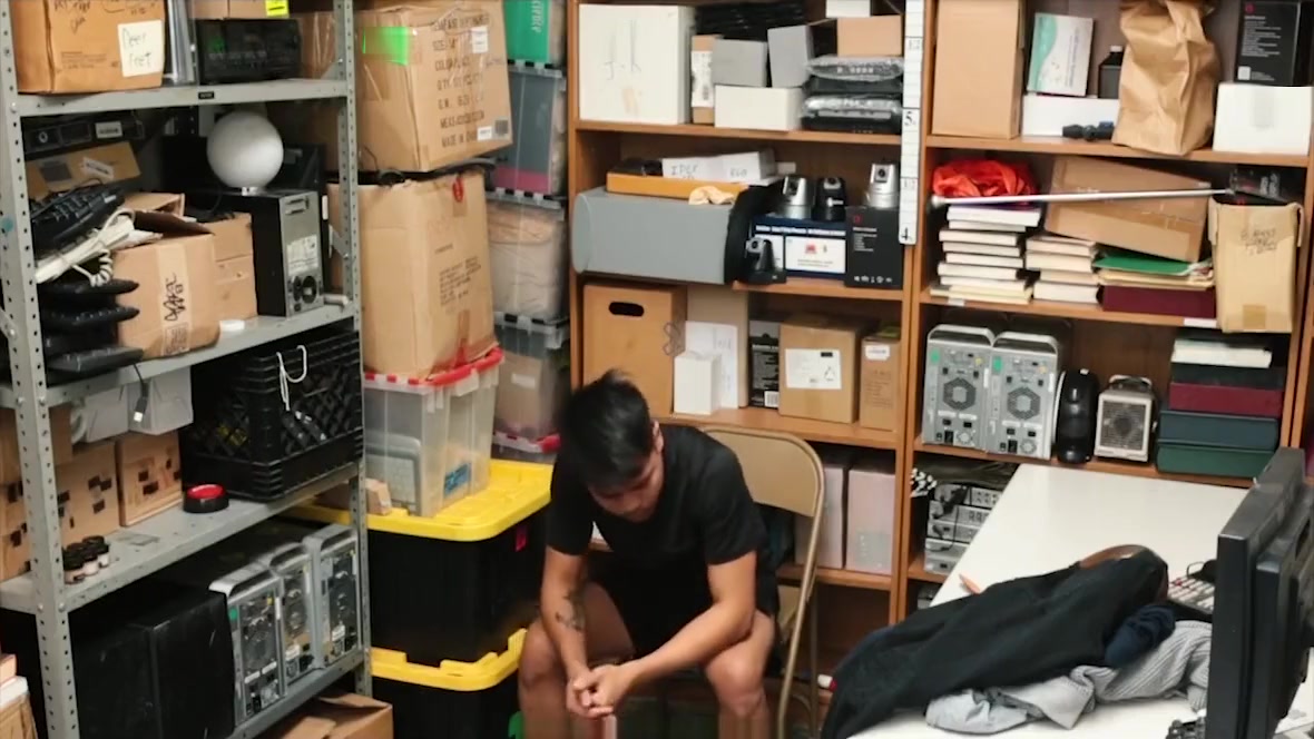 YoungPerps - Black Cock Barebacks Hot Stud