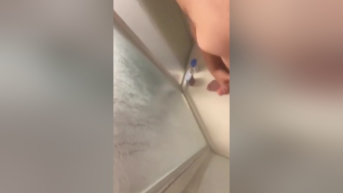 teen 18+ cumming in the shower