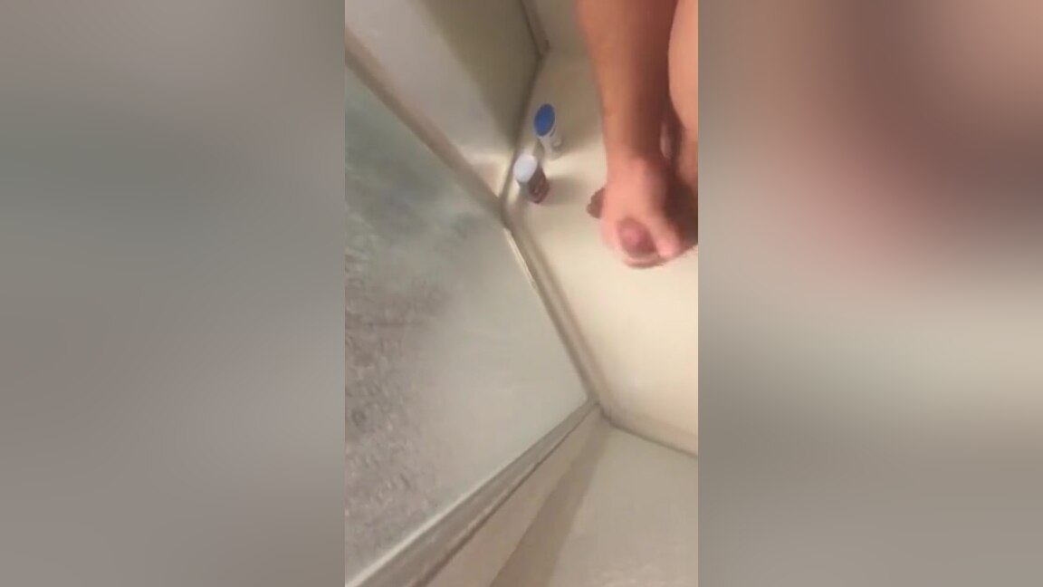 teen 18+ cumming in the shower