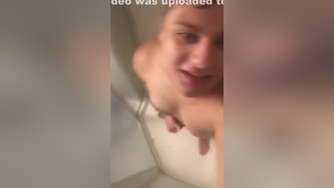 teen 18+ cumming in the shower