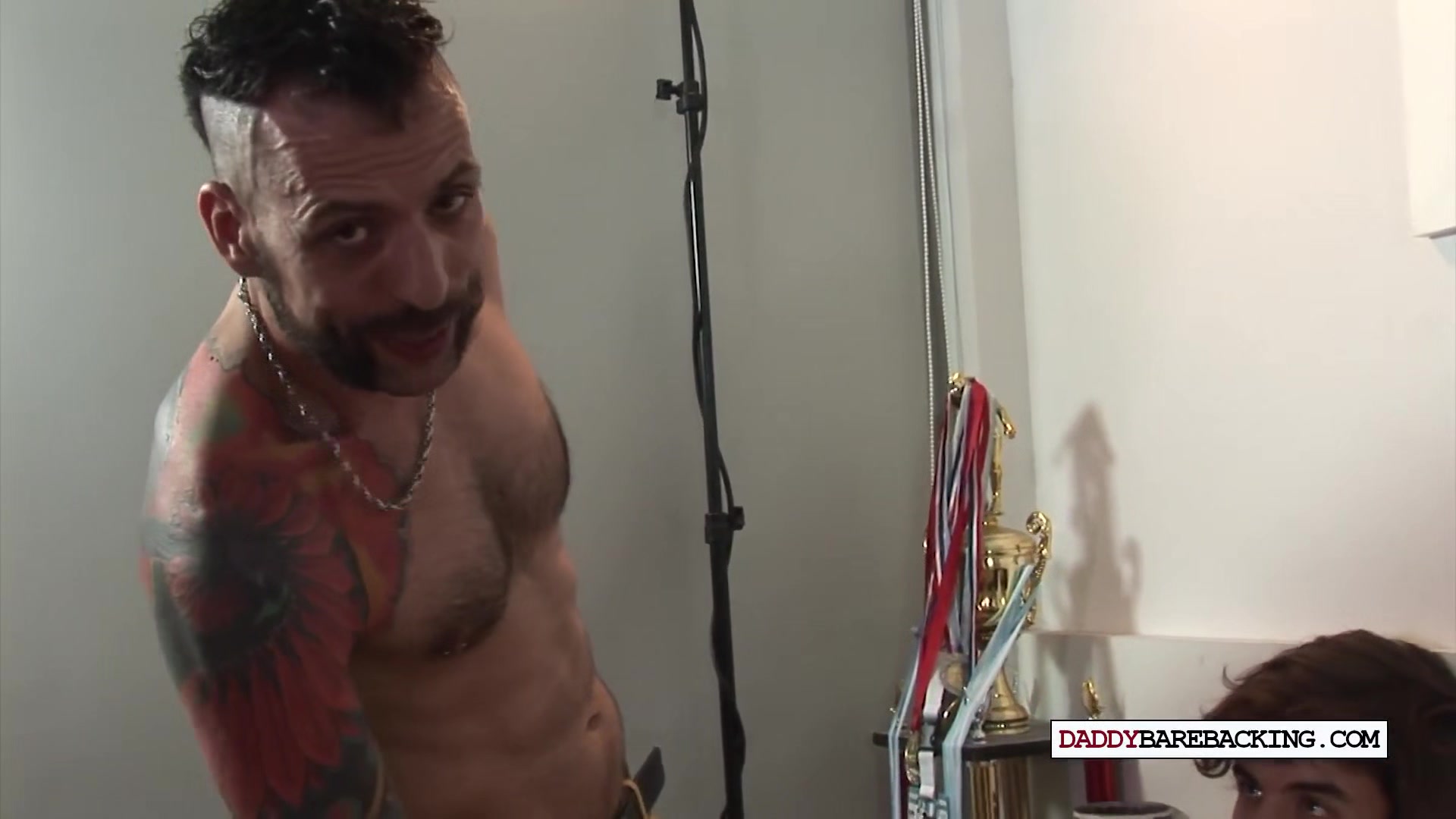 Jerking Latin twink ***gystyled by DILF in trio for cumshot